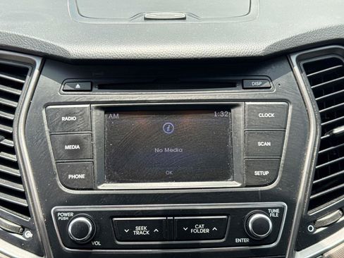 Used 2017 Hyundai Santa Fe Sport FWD image 21