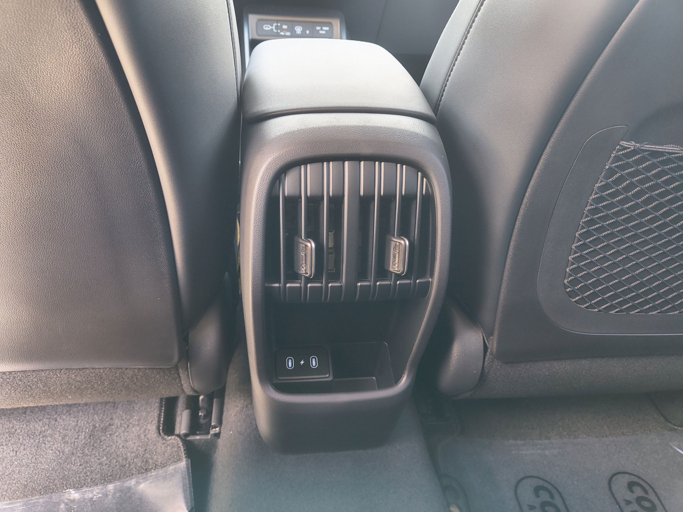 New 2027 Hyundai Kona Limited FWD image 15
