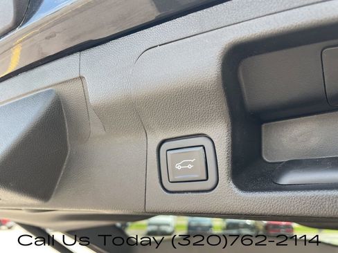 Certified 2022 GMC Acadia SLT w/ Elevation Edition AWD/4WD image 38