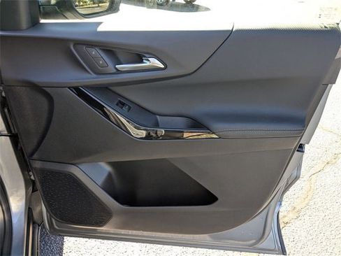 New 2026 Chevrolet Equinox LT w/ Convenience Package II image 33