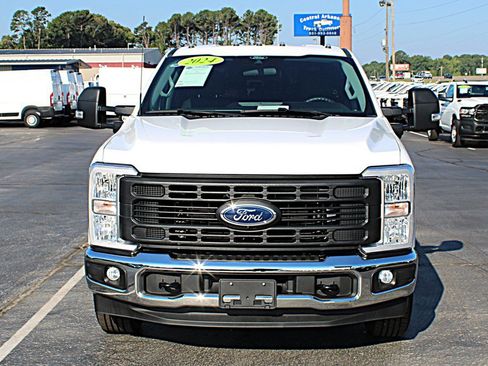 Used 2024 Ford F350 XL w/ 360-Degree Camera Package RWD image 8
