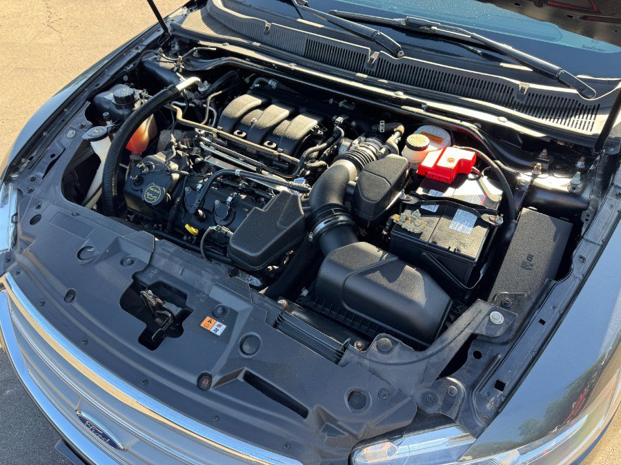 Used 2018 Ford Taurus SE FWD image 21
