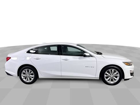 Used 2025 Chevrolet Malibu LT FWD image 9