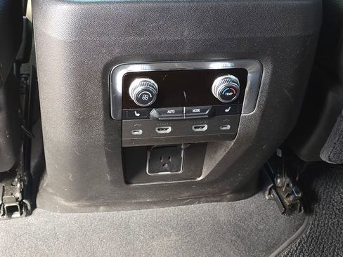 Used 2021 GMC Yukon Denali w/ Advanced Technology Package image 54