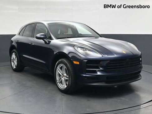 Used 2021 Porsche Macan AWD/4WD image 1