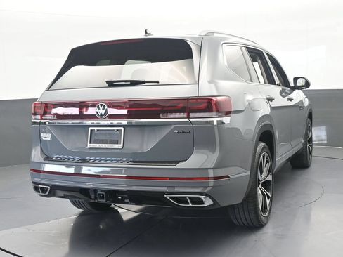 Used 2025 Volkswagen Atlas SEL Premium R-Line AWD/4WD image 5