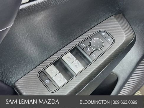 Used 2024 Mitsubishi Outlander SE Black Edition image 19