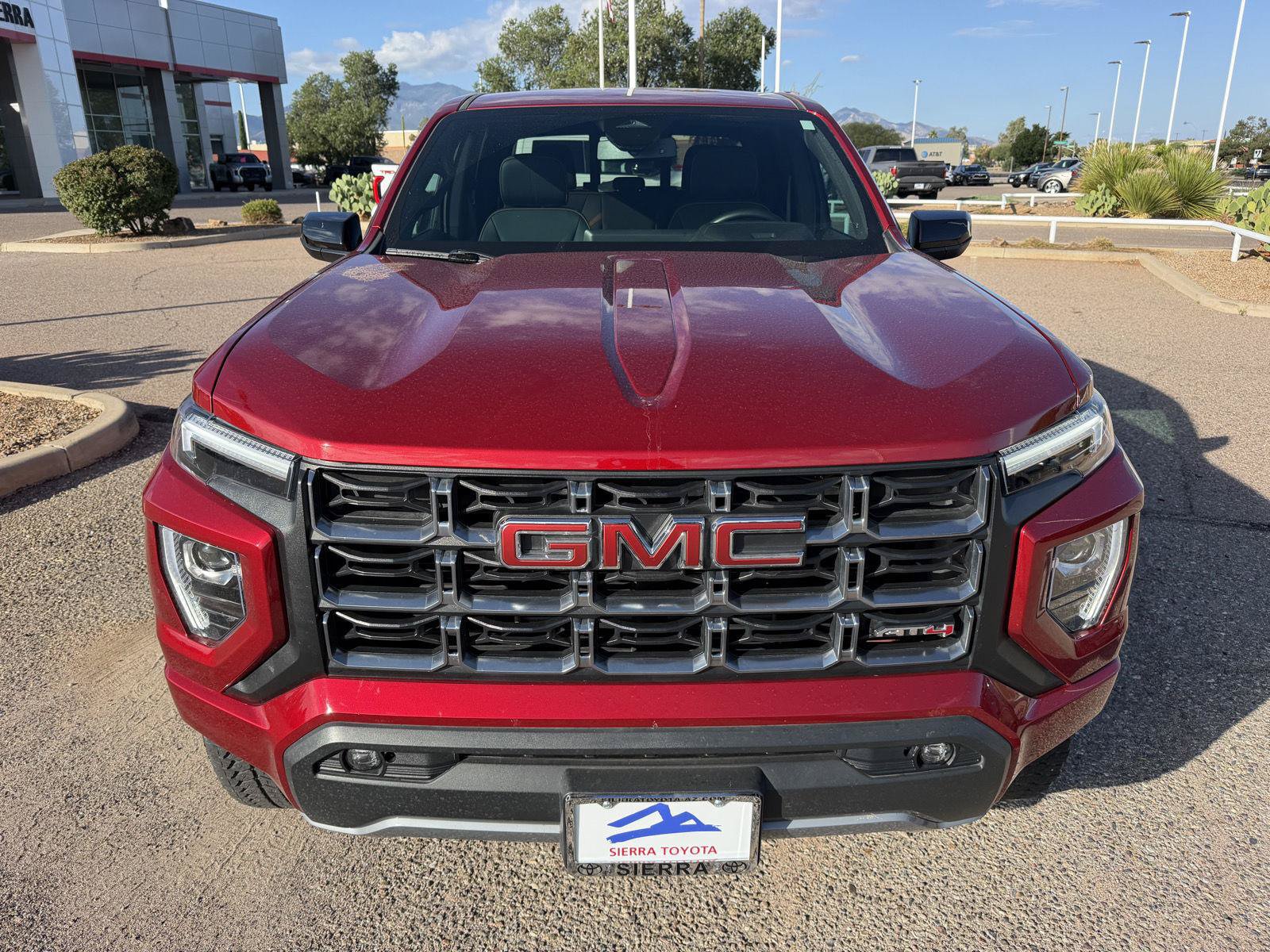 Used 2025 GMC Canyon AT4 w/ Nightfall Edition AWD/4WD image 9