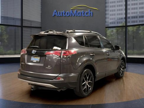 Used 2018 Toyota RAV4 SE w/ Advanced Technology Package AWD/4WD image 11