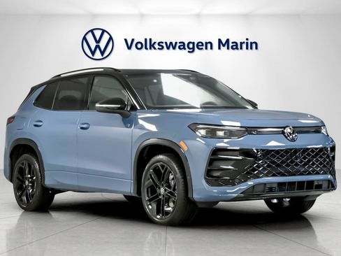 New 2026 Volkswagen Tiguan SE R-Line image 7