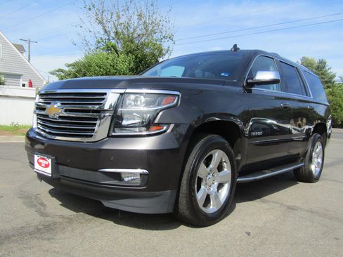 Used 2017 Chevrolet Tahoe Premier AWD/4WD image 4