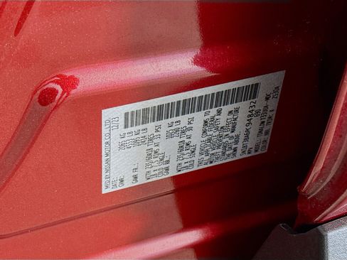 Used 2023 Nissan Rogue SV image 40