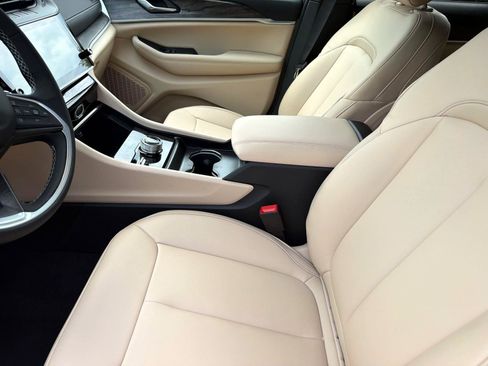 New 2026 Jeep Grand Cherokee Limited AWD/4WD image 10
