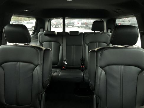 New 2026 Jeep Grand Wagoneer 4WD image 21