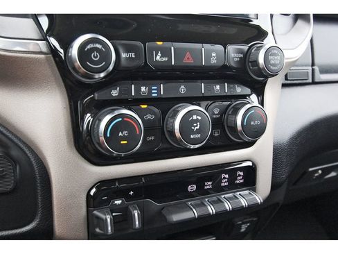 Used 2024 RAM 2500 Laramie w/ Safety Group AWD/4WD image 22