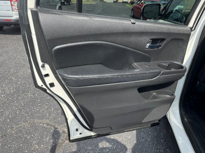 Used 2018 Honda Pilot Elite image 12