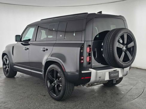 Used 2024 Land Rover Defender 110 S AWD/4WD image 5