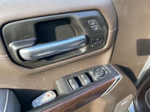 Used 2021 GMC Sierra 1500 SLT image 15