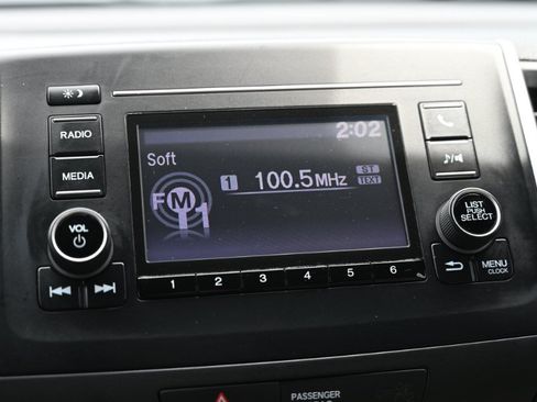 Used 2018 Honda Pilot LX image 20