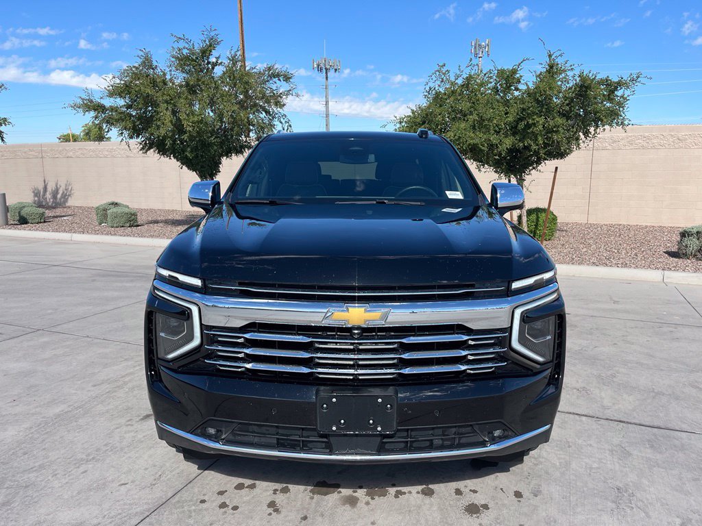 Used 2025 Chevrolet Tahoe Premier AWD/4WD image 4