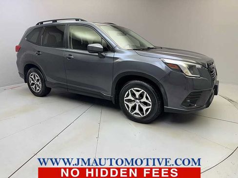 Used 2024 Subaru Forester Premium AWD/4WD image 7