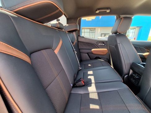 New 2026 GMC Canyon AT4 AWD/4WD image 16