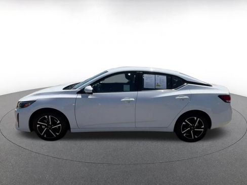 Used 2025 Nissan Sentra SV FWD image 7