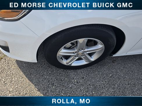 Certified 2022 Chevrolet Malibu LS FWD image 9