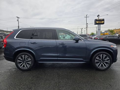 Used 2022 Volvo XC90 T5 Momentum w/ Advanced Package AWD/4WD image 5