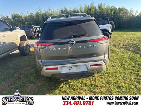 Used 2022 Nissan Pathfinder SL w/ SL Premium Package image 6