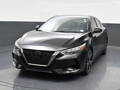 Used 2022 Nissan Sentra SR w/ Electronics Package FWD image 9