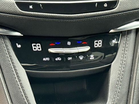 Certified 2024 Cadillac XT5 Premium Luxury AWD/4WD image 35