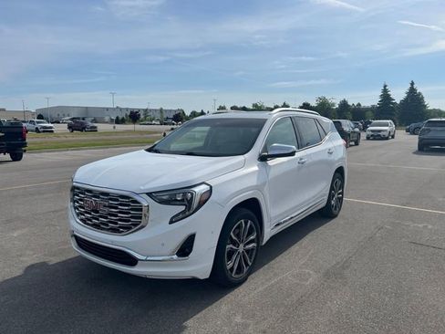 Used 2018 GMC Terrain Denali w/ Advanced Safety Package AWD/4WD image 1