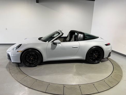 Used 2026 Porsche 911 Targa 4 GTS AWD/4WD image 11