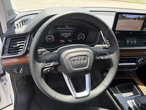 Used 2021 Audi Q5 2.0T Premium Plus AWD/4WD image 24