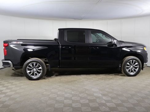 Used 2024 Chevrolet Silverado 1500 LT AWD/4WD image 10