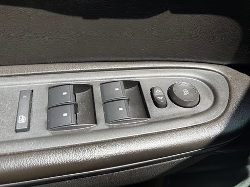 Used 2016 Chevrolet Traverse LT w/ Style and Technology Package AWD/4WD image 13