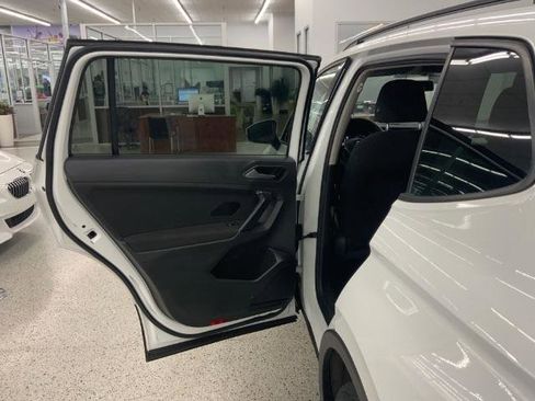 Used 2019 Volkswagen Tiguan S FWD image 29