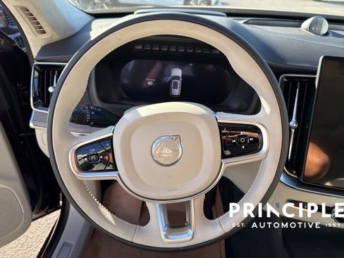 Certified 2026 Volvo XC90 B6 Ultra w/ Lounge Package image 18