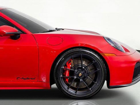 Used 2025 Porsche 911 Carrera 4 GTS image 6