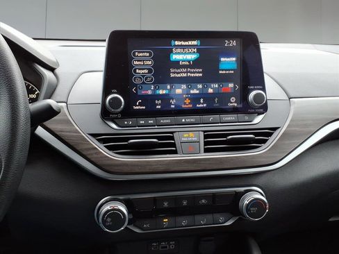 Used 2023 Nissan Altima 2.5 SV image 17