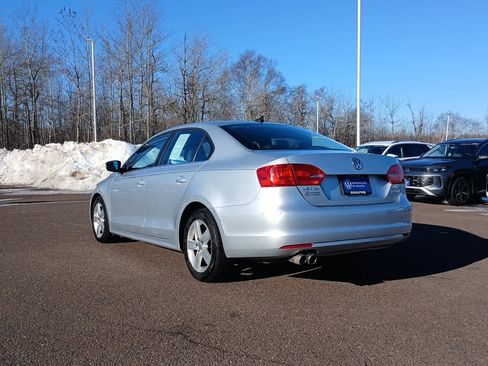 Used 2011 Volkswagen Jetta TDI image 3