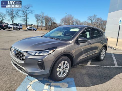 New 2026 Ford Escape Active image 7