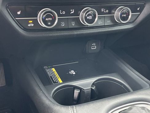 Certified 2025 Honda HR-V EX-L image 18