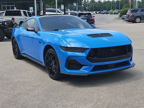 Used 2024 Ford Mustang GT Premium w/ GT Performance Package RWD image 3