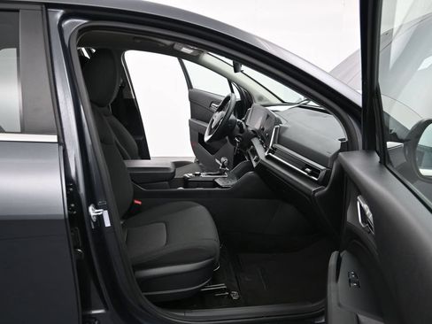 Used 2024 Kia Sportage LX AWD/4WD image 13