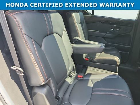 Certified 2025 Honda Pilot TrailSport image 17