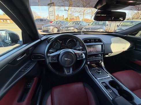 Used 2017 Jaguar XE R-Sport image 12