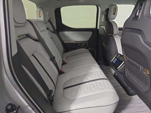 Used 2023 Rivian R1T Adventure image 22