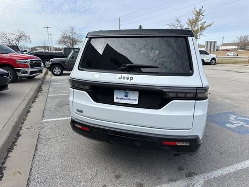 New 2026 Jeep Grand Wagoneer L Summit w/ Rear Seat Video Group I AWD/4WD image 30